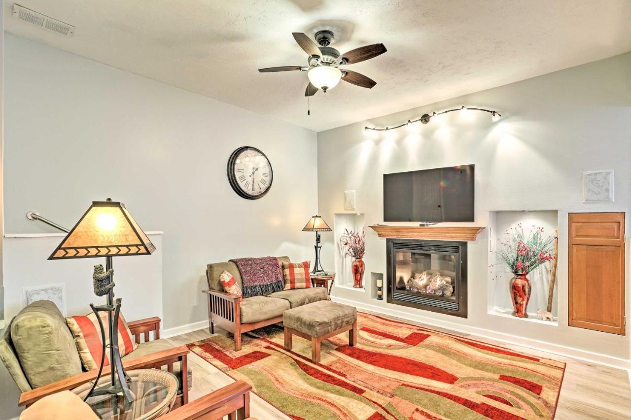 Asheville Mountain Getaway With Patio And Koi Pond! Bagian luar foto