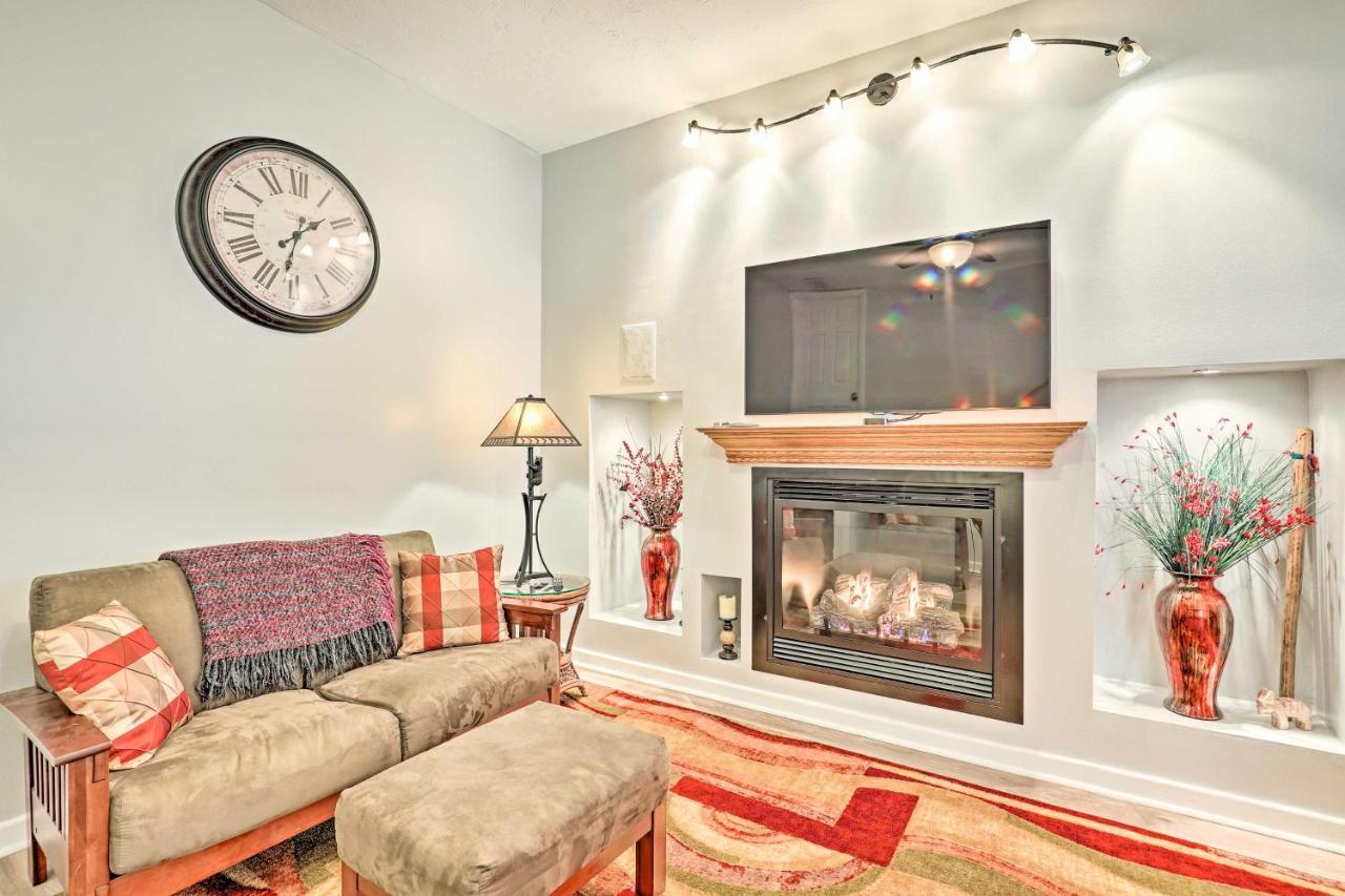 Asheville Mountain Getaway With Patio And Koi Pond! Bagian luar foto