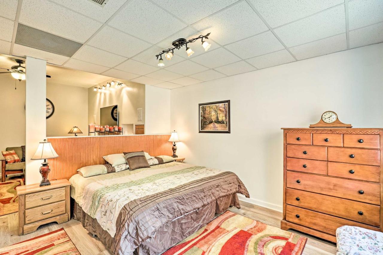 Asheville Mountain Getaway With Patio And Koi Pond! Bagian luar foto