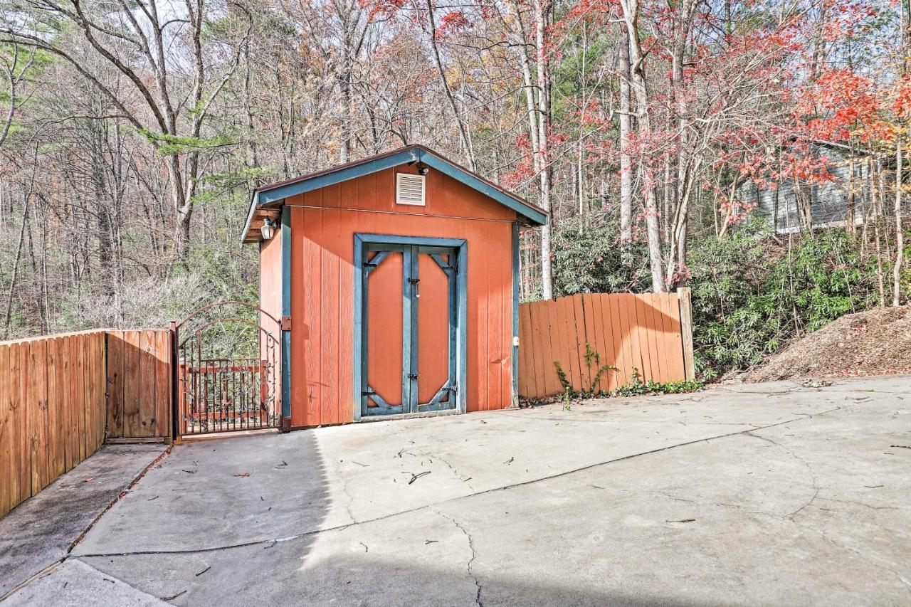 Asheville Mountain Getaway With Patio And Koi Pond! Bagian luar foto