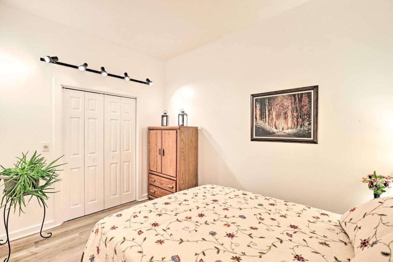 Asheville Mountain Getaway With Patio And Koi Pond! Bagian luar foto